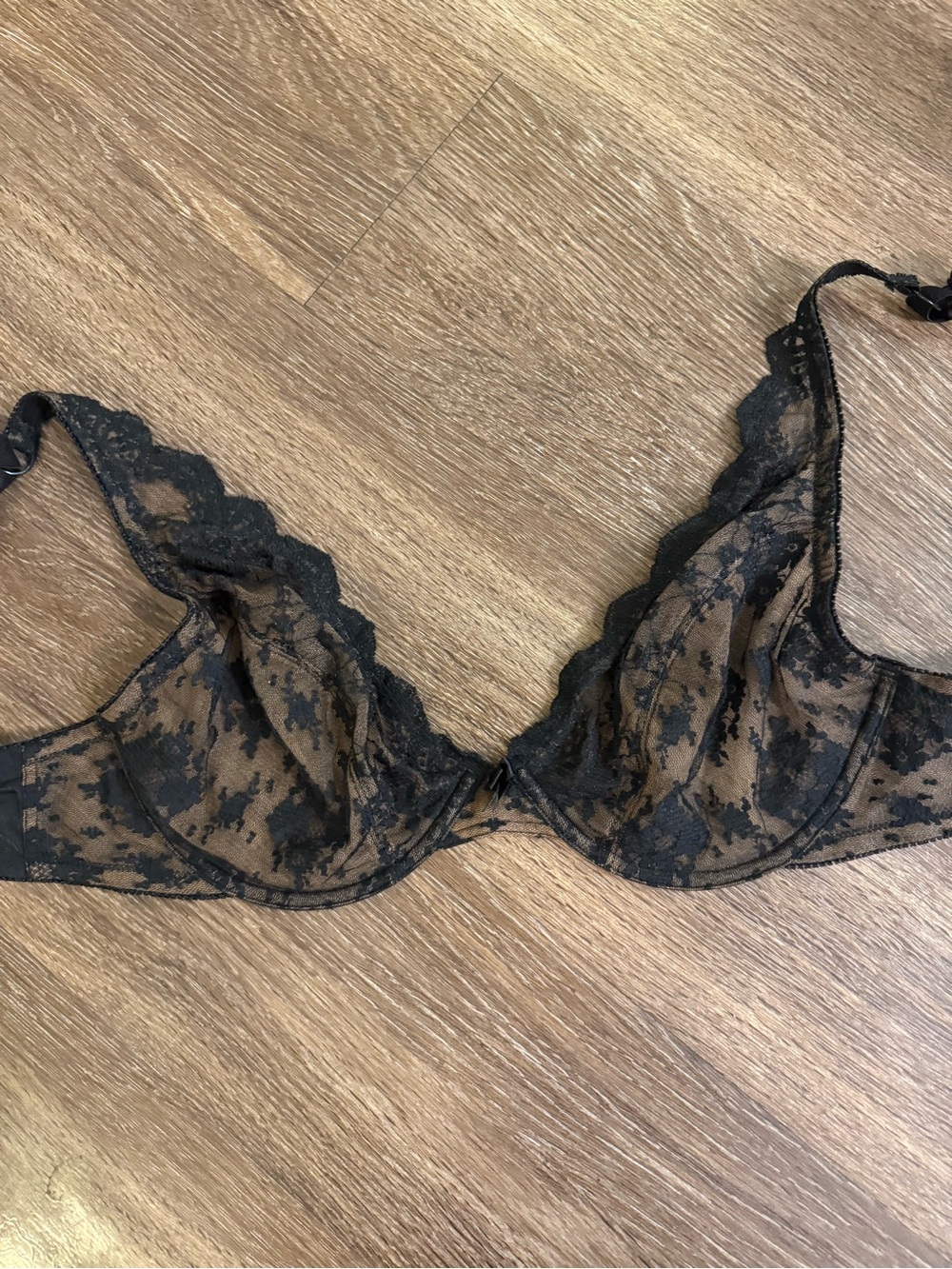 Y2K Victoria’s Secret Lace Vintage Bra 34DD